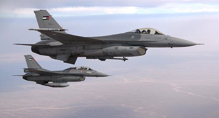 Jordan air force F-16 aircraft crashes, pilot dies 
